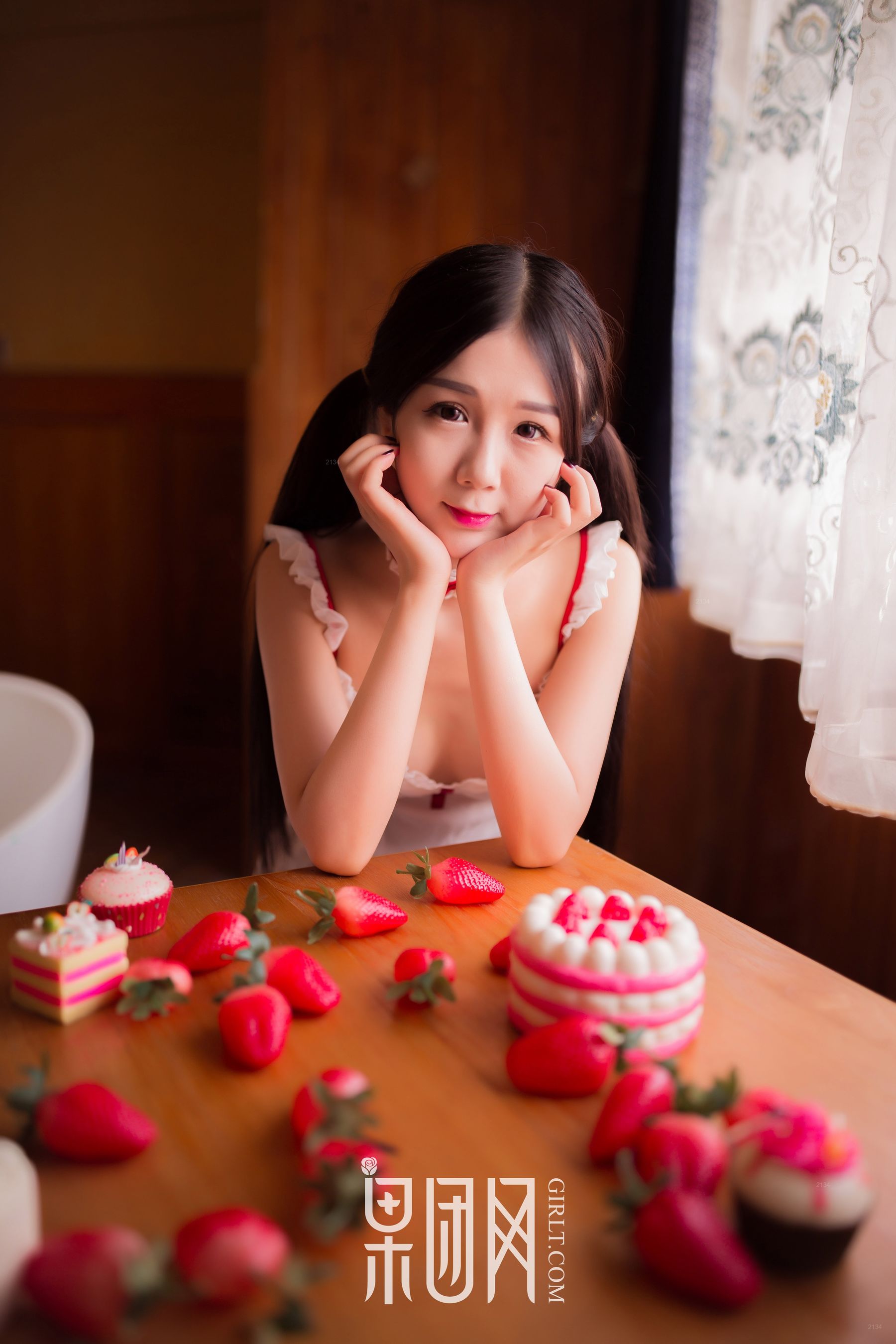  《草莓女孩》 [果团Girlt-熊川纪信] No.024